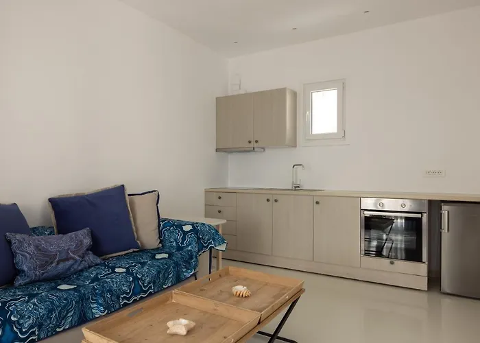 Amaris Mykonian * Ornos (Mykonos)