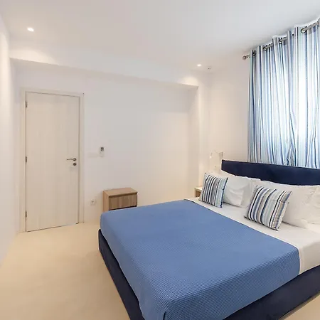 Amaris Mykonian Ορνός